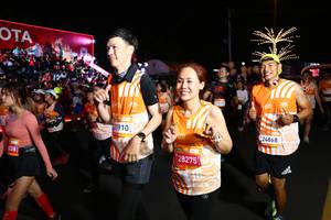 BIB: 138, 21910, 28275, 24868
                            <button type="button" onclick="openModal(23074239)" class="btn btn-primary btn-sm float-right btn-popup" data-toggle="modal" data-target=".modal-high-quality">
                        <i class="fas fa-shopping-cart"></i> Add to Cart
                    </button>
                                            <button type="button" onclick="isThisMe(23074239, true)" class="btn btn-success btn-sm float-right btn-popup btn-isme hidden" data-toggle="tooltip" data-placement="bottom" title="นี่คือรูปของคุณใช่ไหม คลิกที่นี่เพื่อเอาเข้าอัลบั้ม">
                        <i class="fas fa-plus"></i> Add to album
                    </button>
                    <button type="button" onclick="isThisMe(23074239, false)" class="btn btn-warning btn-sm float-right btn-popup btn-isnotme hidden">
                        <i class="fas fa-ban"></i> Remove from album
                    </button>